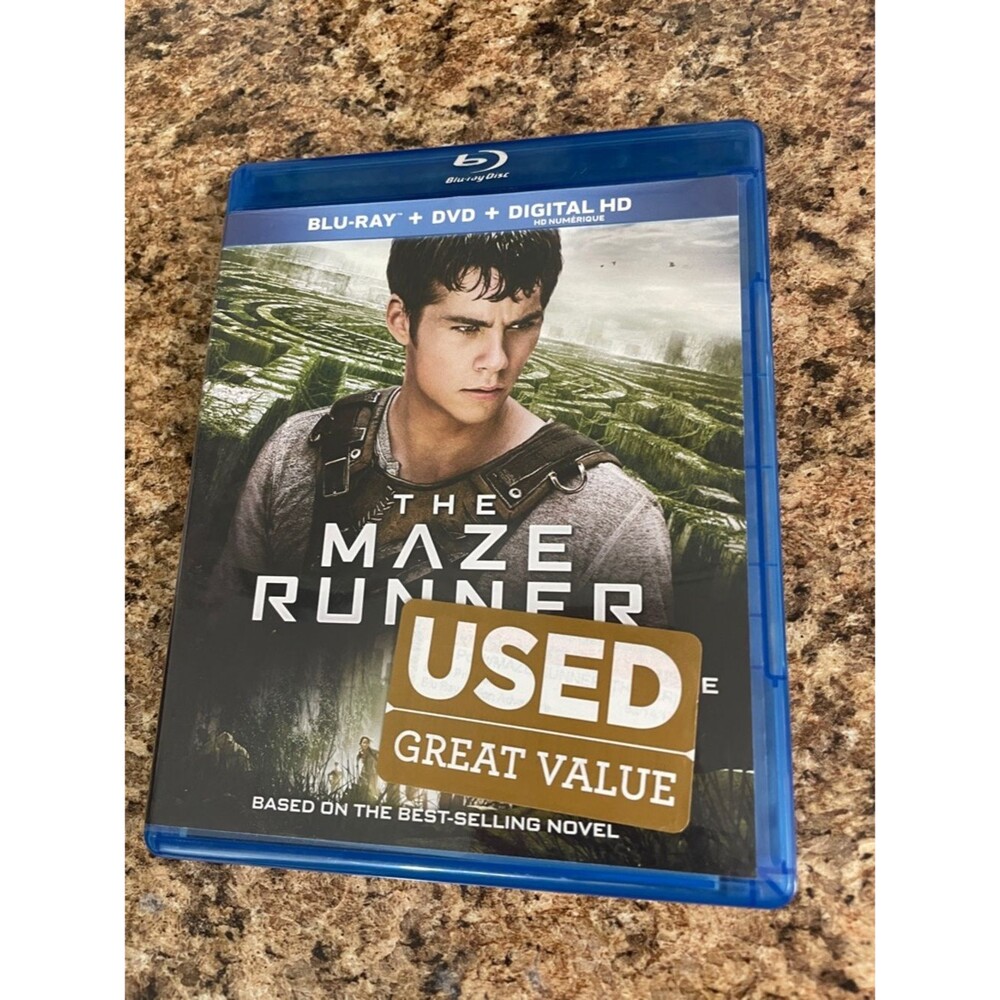 The Maze Runner Blu-ray + DVD + Digital HD - Blue Case, Green Cover Art